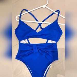 Sand & Shore Swimsuit, size S never worn.